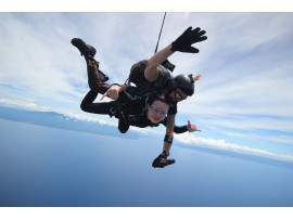 Skydiving Offer Alternate Image